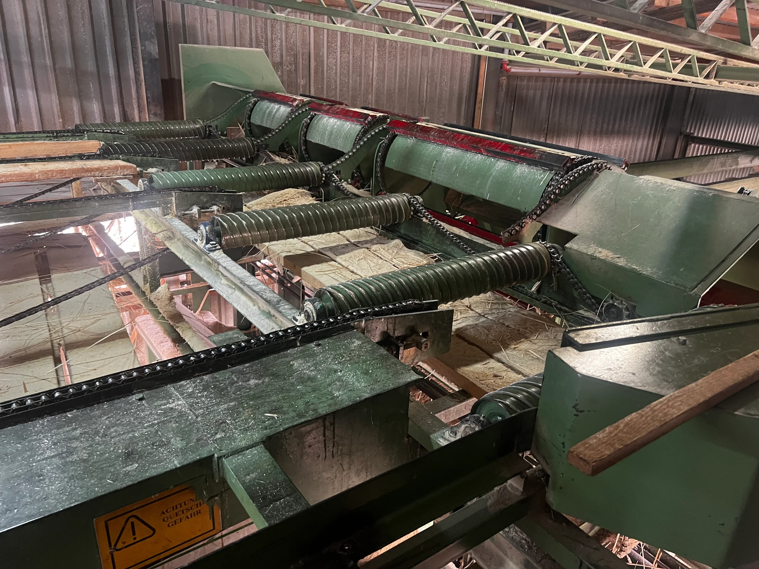 Lumber sorting line - Image 6